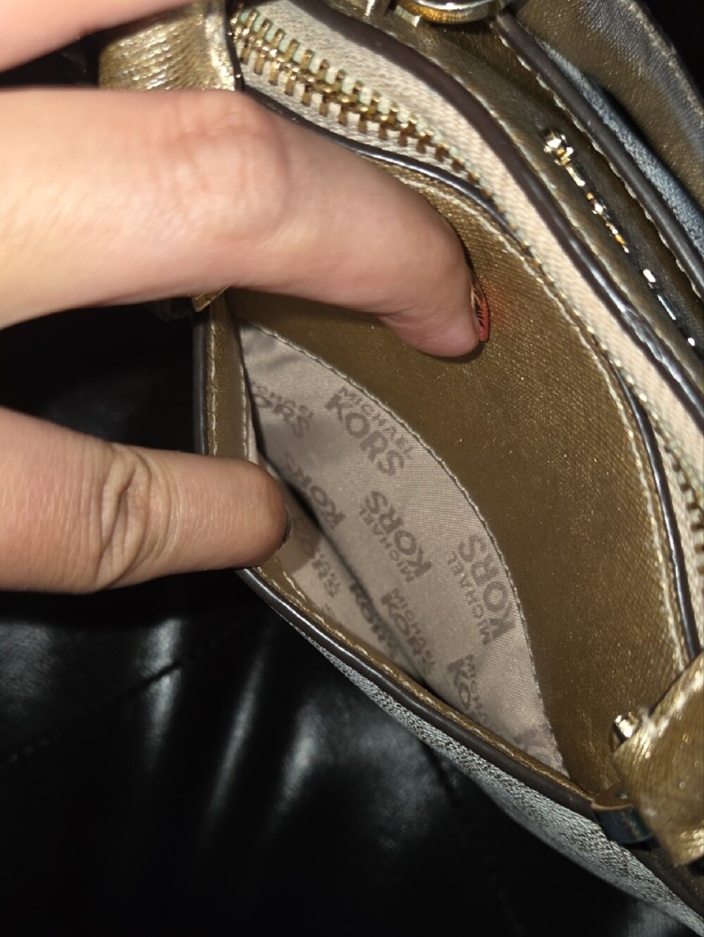Michael Kors Emmy Small dome satchel EUC - Picture 5 of 15